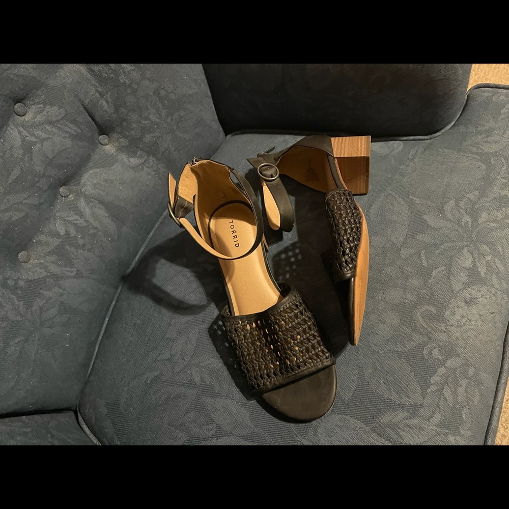 Torrid Sandals - Picture 2 of 4